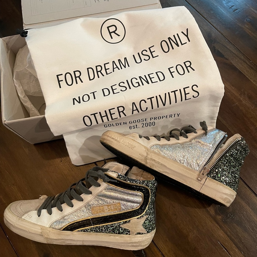 Gently used Green, Black & silver. In great shape. Size 36